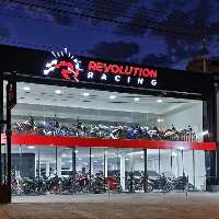 REVOLUTION RACING