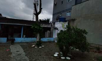 Imagem: Terreno, 400M² de Área Construída na