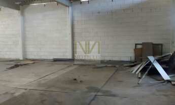 Imagem 3: Galpão, 330M² de Área Construída na Estrada Dos Remédios