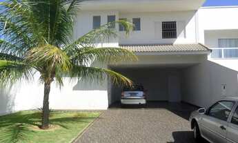 Imagem 2: Casa de 247m² com 3 suítes, Condomínio fechado próximo ao Aeroporto