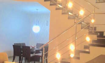 Imagem 2: Casa para venda. Com 297 m² e 4 quartos suítes no Vigilato Pereira - Uberlândia - MG