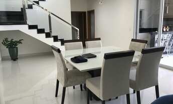 Imagem 7: Ótima casa de Condomínio no Jardins Roma, com 3 quartos Suítes, Churrasqueira e Piscina A