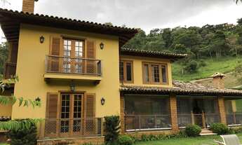 Imagem: Casa de alto padrão em Itaipava