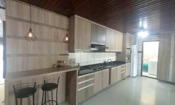 Imagem 2: Casa à venda com 4 Dormitórios, Vaga de garagem para 3 veículos, churrasqueira e Pátio com