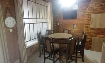 Imagem 5: Casa à venda com 4 Dormitórios, Vaga de garagem para 3 veículos, churrasqueira e Pátio com