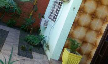 Imagem: Casa com 5 Dormitorio(s) localizado(a) no