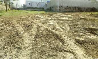 Imagem 7: Terreno amplo, de esquina, posição leste/norte com 1.458 metros quadrados, no bairro Rondô