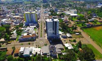 Imagem 7: Amplo terreno que consta uma casa com 228m² para reforma ou para demolição