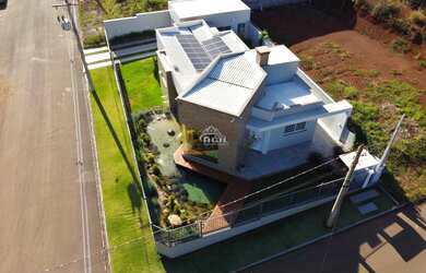 Imagem 3: Casa de Alto Padrão com lago particular no Lot. Ouro Verde em Getúlio! Veja!