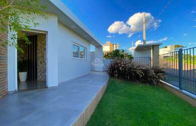 Imagem 6: Casa de Alto Padrão com lago particular no Lot. Ouro Verde em Getúlio! Veja!