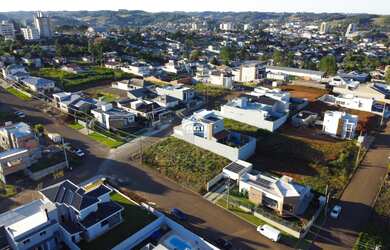 Imagem 5: Terreno de esquina, no Loteamento OURO VERDE, PRONTO PARA CONSTRUIR!