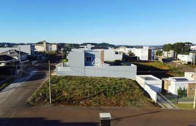 Imagem 3: Terreno de esquina, no Loteamento OURO VERDE, PRONTO PARA CONSTRUIR!