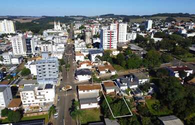 Imagem 6: Terreno com casa para reforma ou demolição, no Centro de Getúlio Vargas!