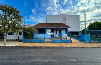 Imagem 2: Casa ampla em madeira, no Centro de Getúlio Vargas!