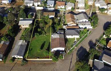 Imagem 2: Terreno amplo, na Av. Santana, em Estação