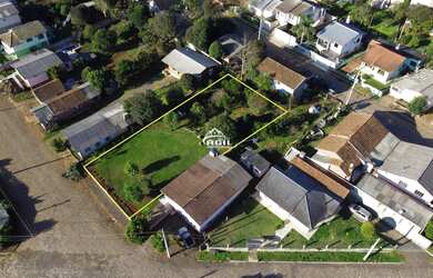 Imagem 3: Terreno amplo, na Av. Santana, em Estação