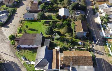 Imagem 4: Terreno amplo, na Av. Santana, em Estação