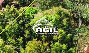 Imagem: Terreno amplo, no Centro de Estação