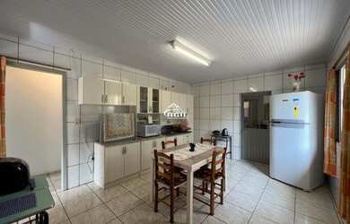 Imagem 7: Casa com amplo terreno, Localizada na Rua Padre Tiago, Centro de Estação