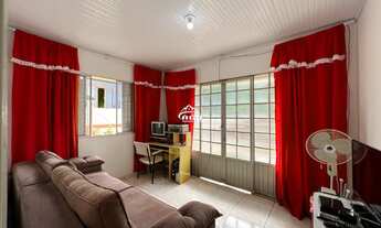 Imagem 4: Casa com amplo terreno, Localizada na Rua Padre Tiago, Centro de Estação