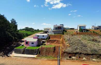 Imagem 2: Terreno na entrada do loteamento Felliccita, pronto para construir!