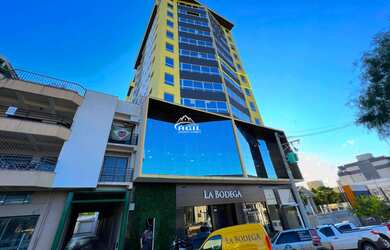 Imagem 2: Apartamento semiacabado, de frente, no Edifício São Francisco, Centro de Getúlio Vargas