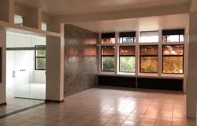 Imagem 4: Excelente prédio comercial no Polo da Unisinos. Instale sua empresa aqui!