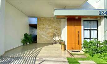 Imagem: Casa mobiliada, no centro de Estância Velha/RS