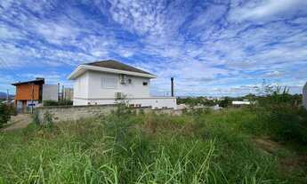 Imagem: Terreno com 2 Dormitorio(s) localizado(a)