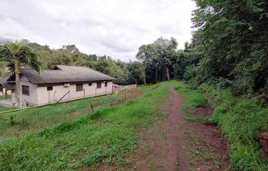 Imagem 3: Amplo terreno, 560M² de Área Total