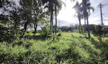 Imagem 5: Amplo terreno de Esquina