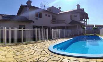 Imagem 2: Belíssima casa a venda no Bairro Centenário