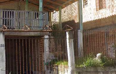 Imagem: AMPLA CASA COM TERRAÇO