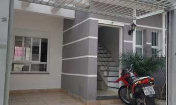 Imagem 1: Sobrado com 2 Dormitorio(s) localizado(a) no bairro Vila Cachoeirinha em Cachoeirinha / R