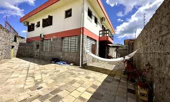 Imagem: Casa com 3 Dormitorio(s) localizado(a) no