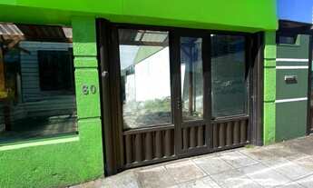 Imagem 3: Casa Comercial para Aluguel em Tramandaí - Centro - Pátio Fechado - Área de Serviço