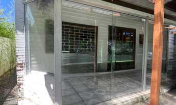 Imagem 6: Casa Comercial para Aluguel em Tramandaí - Centro - Pátio Fechado - Área de Serviço