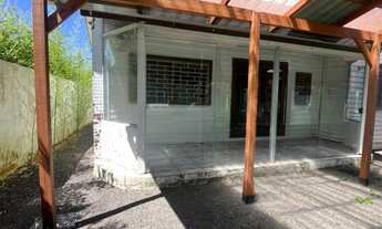 Imagem 7: Casa Comercial para Aluguel em Tramandaí - Centro - Pátio Fechado - Área de Serviço