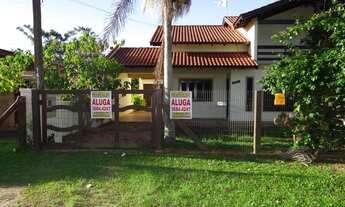 Imagem: Casa de 03 dorm. Para Aluguel, por R$ 1.120,00