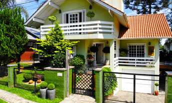 Imagem 2: LINDA CASA PRÓXIMO AO CENTRO DE NOVA PETRÓPOLIS!