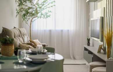 Imagem 6: Parque Itália. Pátio na frente e nos fundos