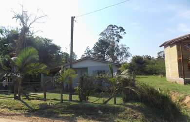 Imagem 5: CASAS NO BAIRRO FAZENDA PIRES