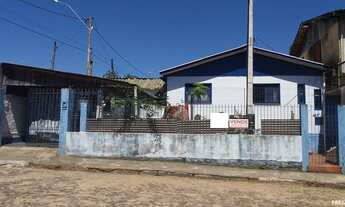 Imagem: Casa com 3 Dormitorio(s) localizado(a) no