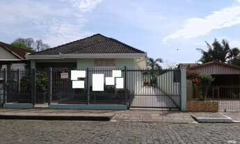 Imagem: Casa com 1 Dormitorio(s) localizado(a) no