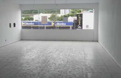 Imagem 2: Sala Comercial no Centro de Parobé