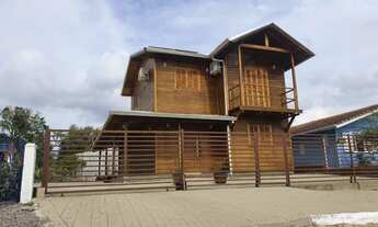 Imagem: Casa com 3 Dormitorio(s) localizado(a) no