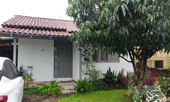 Imagem: Casa com 3 Dormitorio(s) localizado(a) no