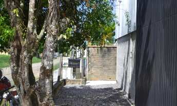 Imagem: Prédio com 2 Dormitorio(s) localizado(a)