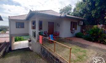 Imagem: Casa com 2 Dormitorio(s) localizado(a) no