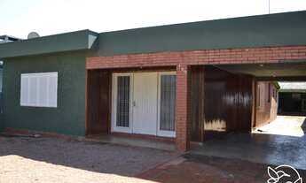 Imagem: Casa com 4 Dormitorio(s) localizado(a) no